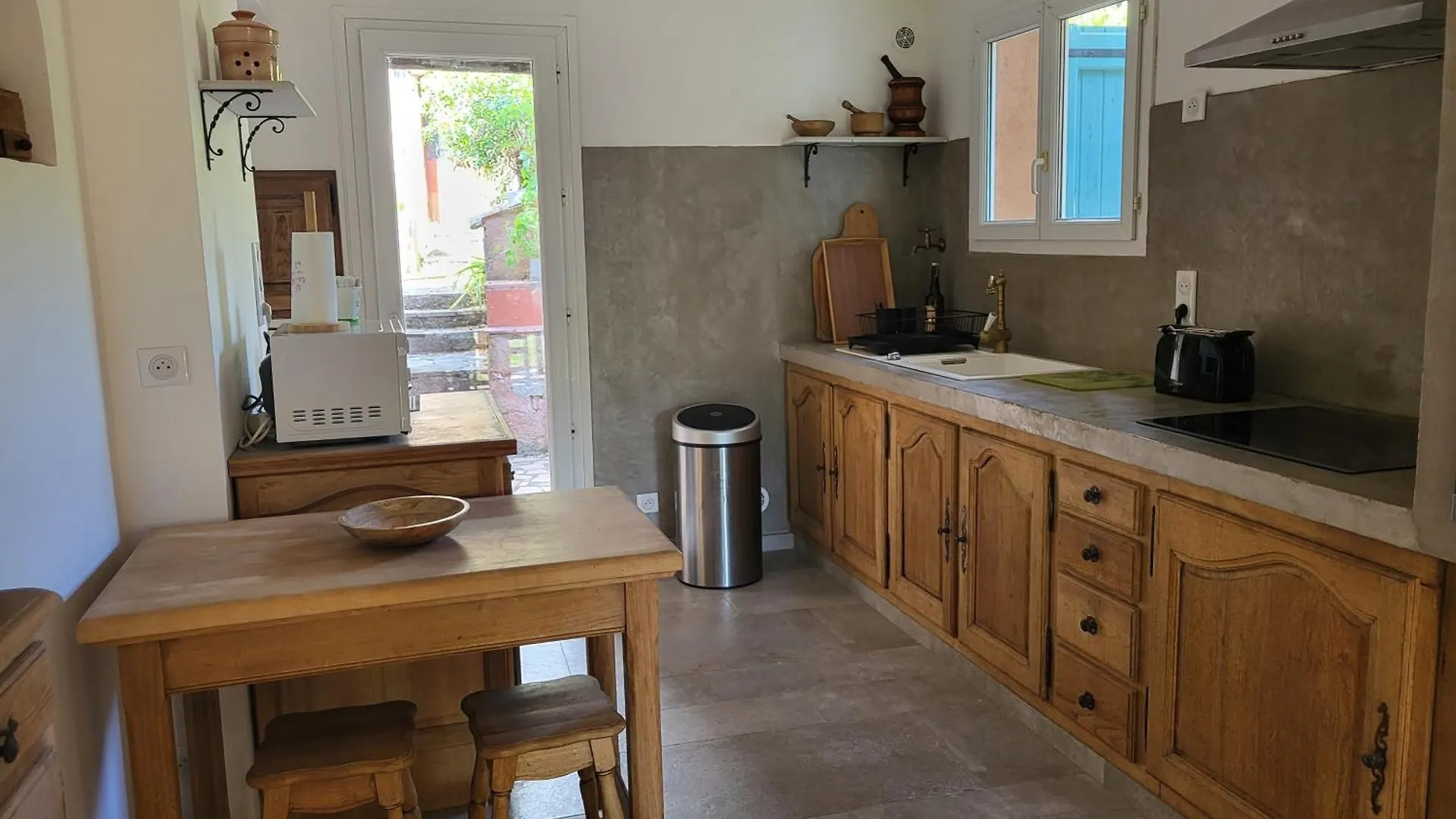 Holiday home Maison Au Calme Absolue Saint-Cezaire-sur-Siagne